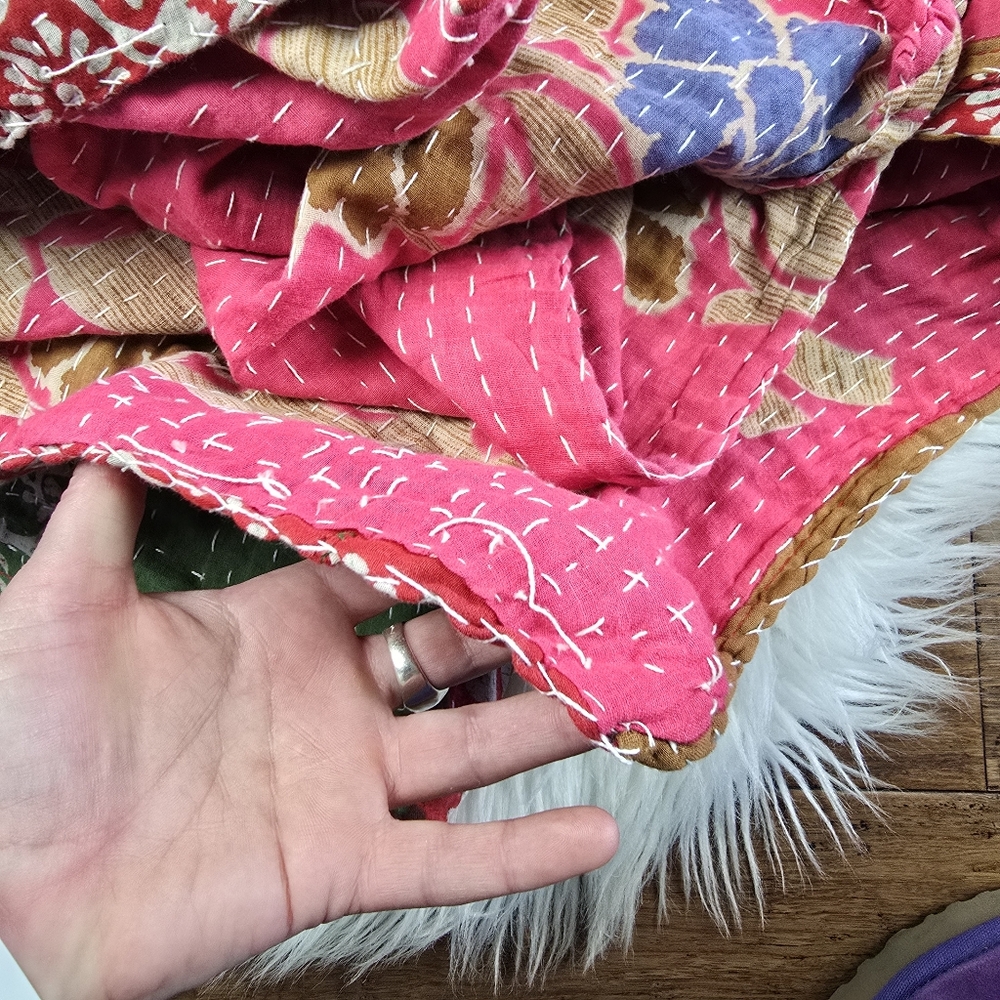 Kantha Quilted Blanket 55×85 - Picture 10 of 16